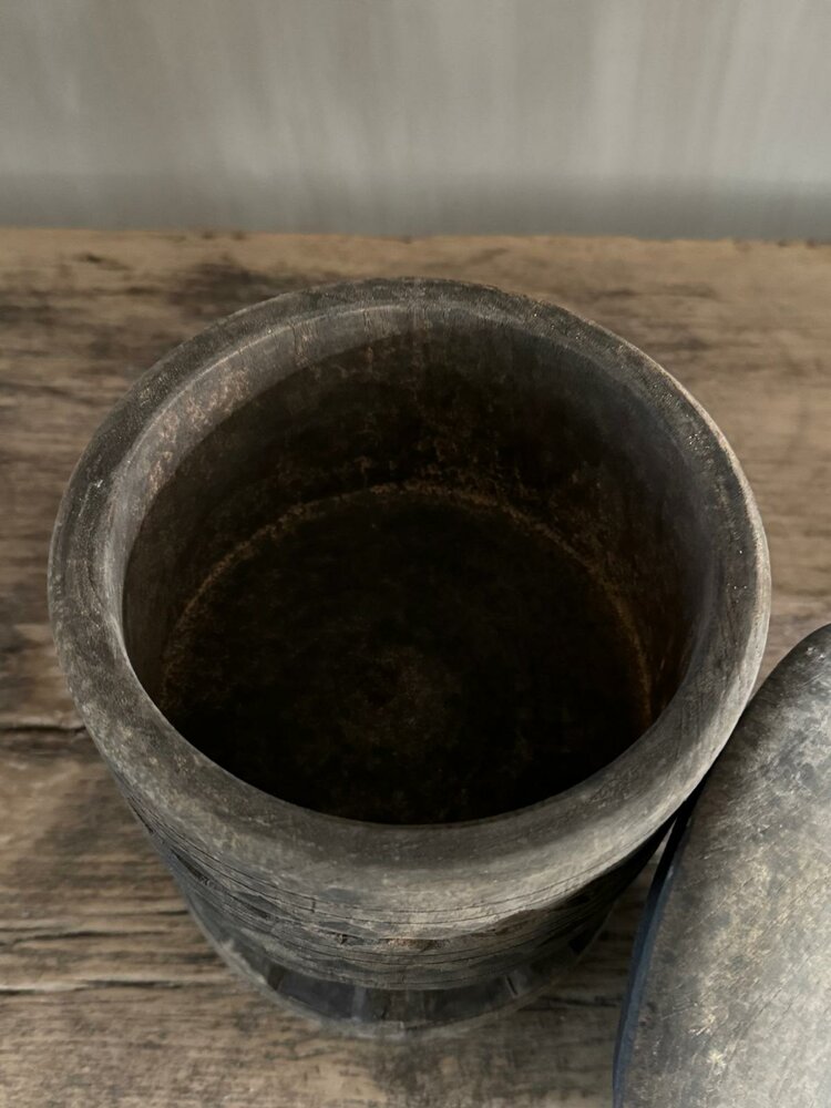 Houten pot met snijwerk Lintang small