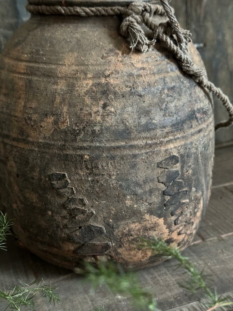 Oude houten kruik met deksel Z20