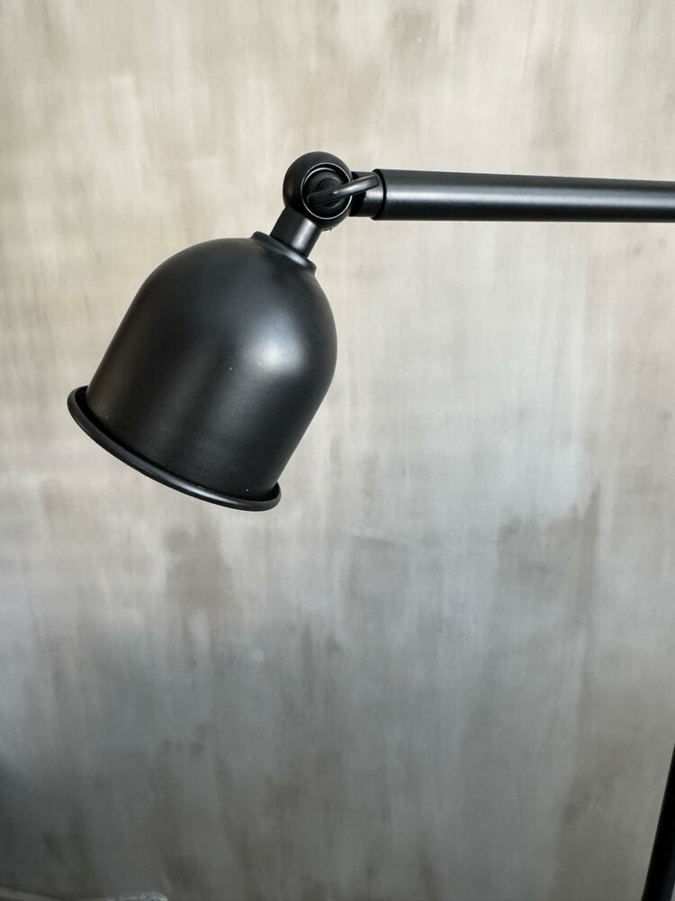 Vloerlamp Abel zwart Luksa 