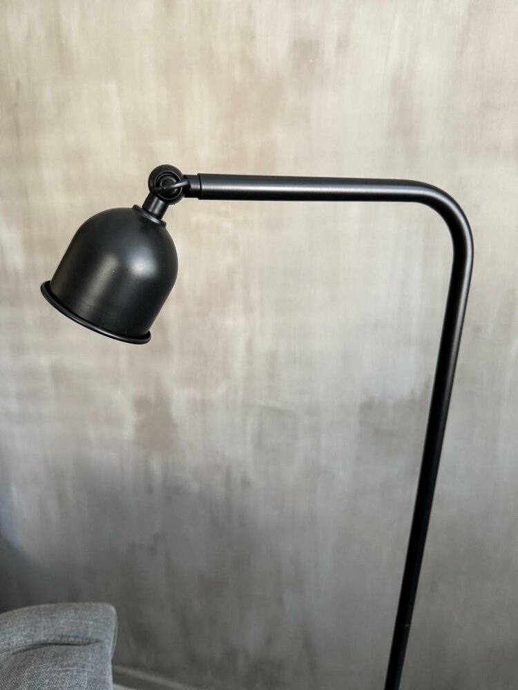 Vloerlamp Abel zwart Luksa 