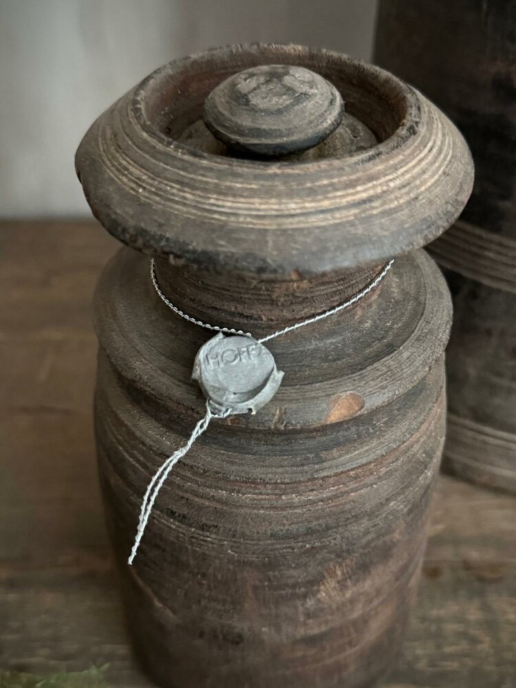 Hoffz houten kruik| Nepalese kruik Hoffz 11 (linker)