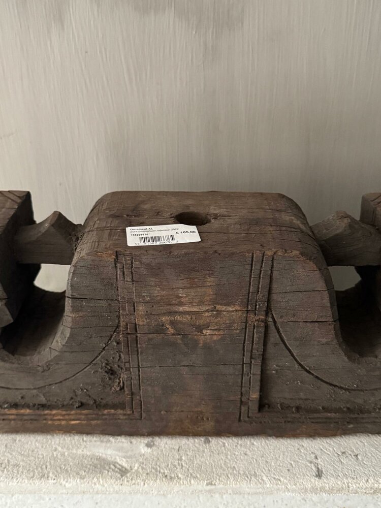 Ornament kandelaar snijwerk Aura Peeperkorn A