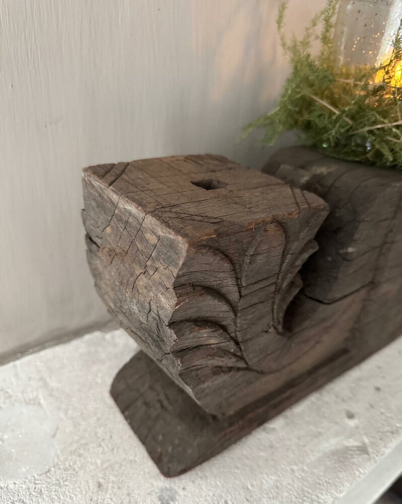 Ornament kandelaar snijwerk Aura Peeperkorn A