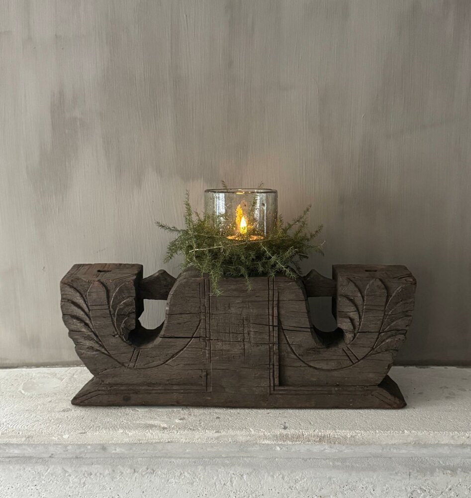 Ornament kandelaar snijwerk Aura Peeperkorn A