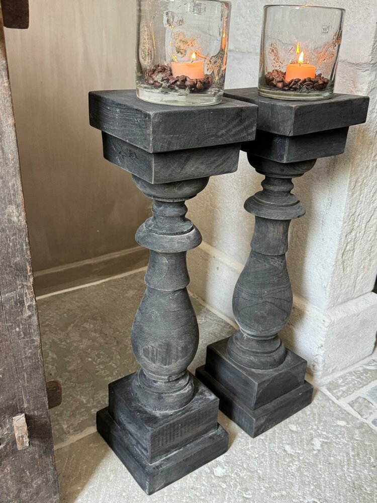 Houten baluster vergrijsd