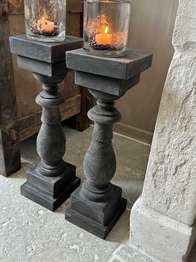 Houten baluster vergrijsd