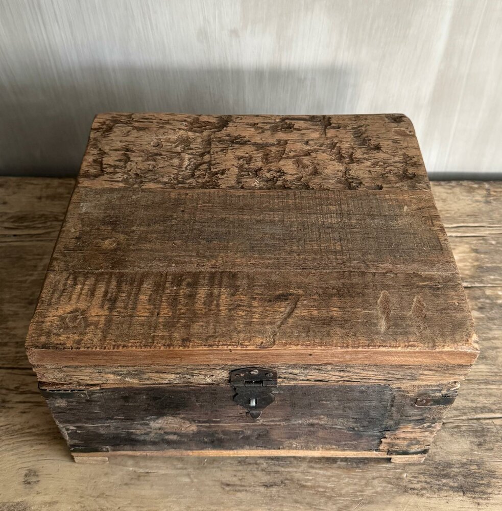 Houten kist oud hout | Houten kist truckwood  A Large