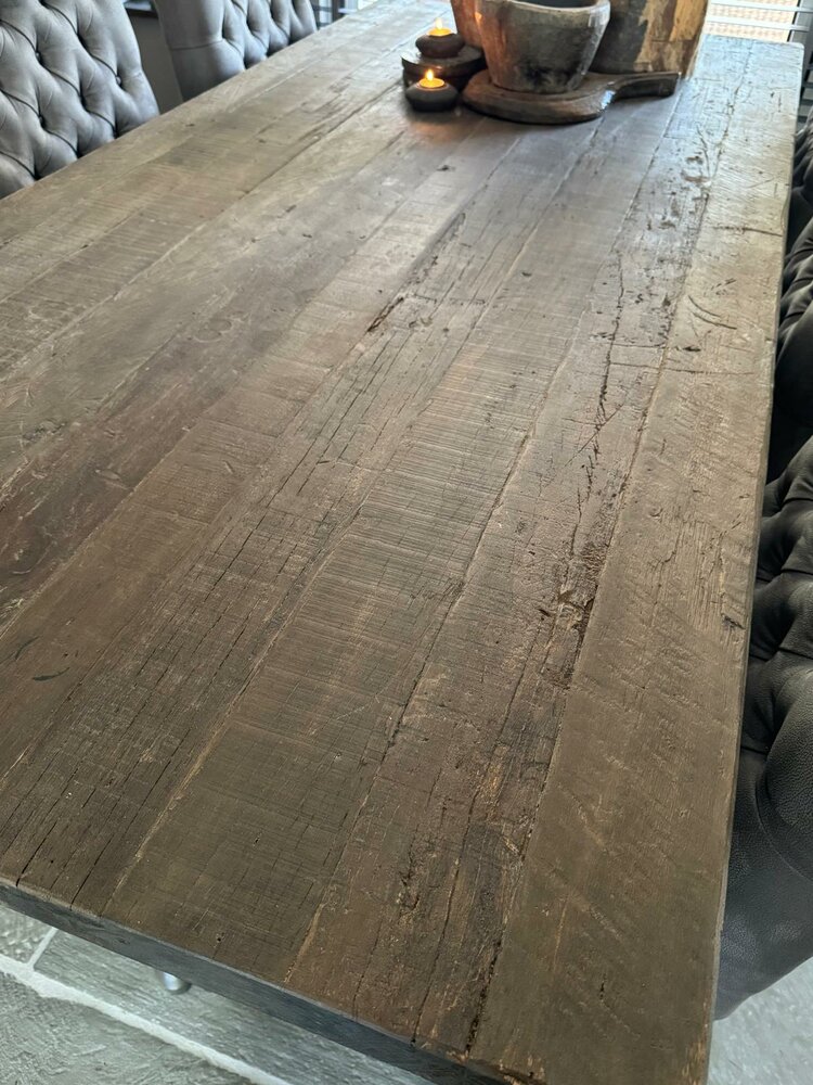 Eetkamertafel Driftwood met blokpoot| Landelijke eetkamertafel