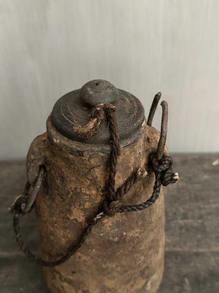 Nepalese kruik met deksel M2 (hoogte 24cm)