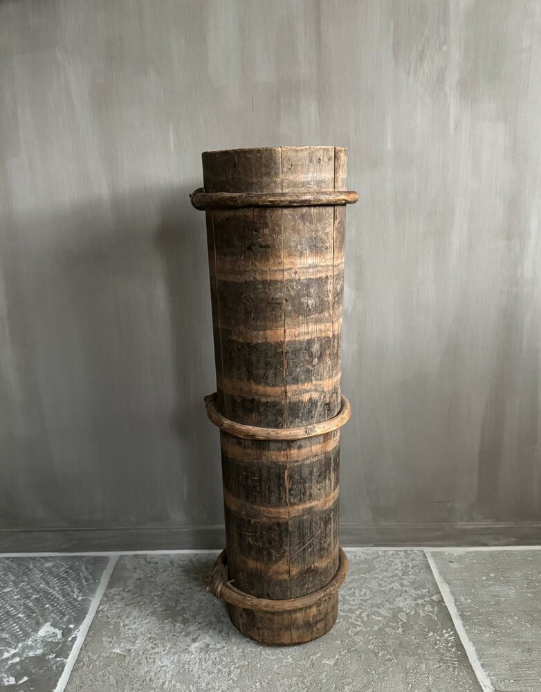 Hoge houten vijzel| hoge houten pot (afhalen)