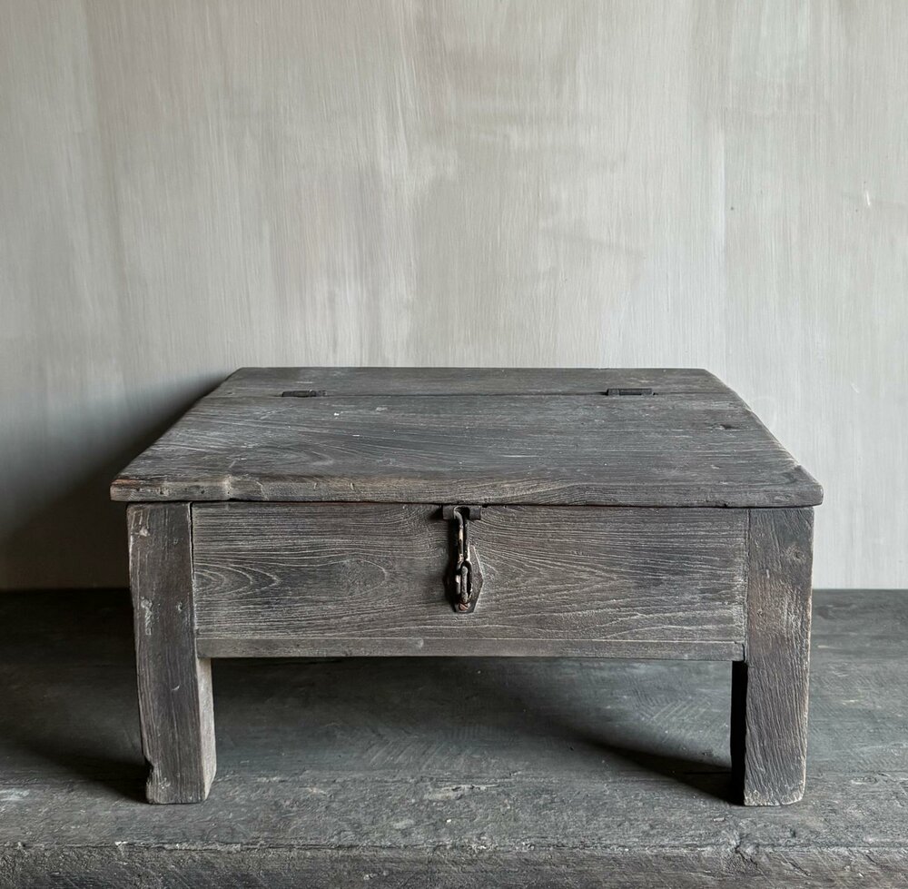 Uniek oud tafeltje India