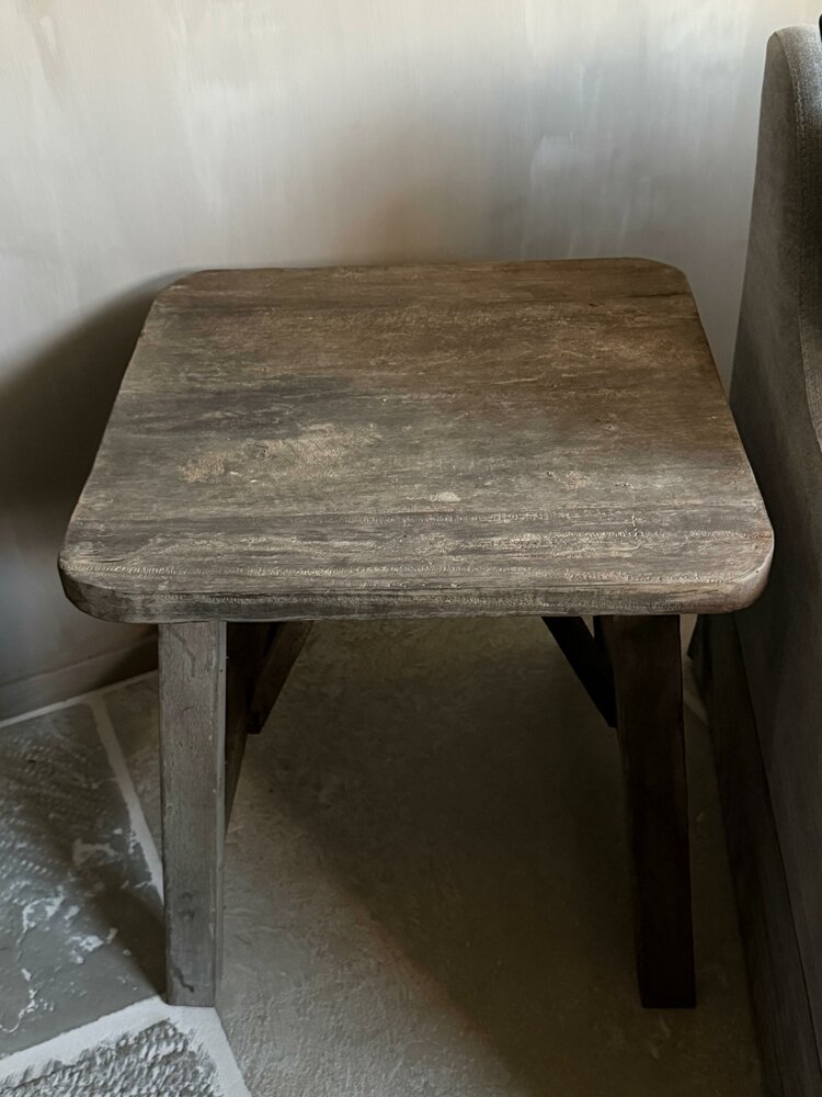 Hoge bijzettafel Old Barn| Bijzettafel oud hout