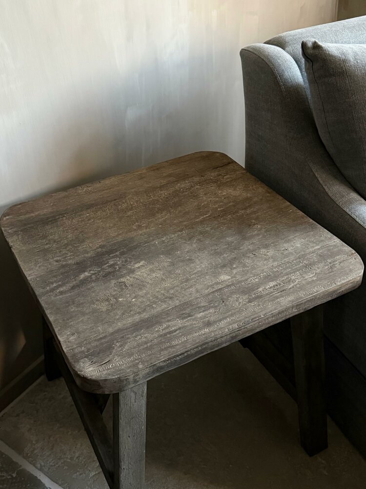 Hoge bijzettafel Old Barn| Bijzettafel oud hout