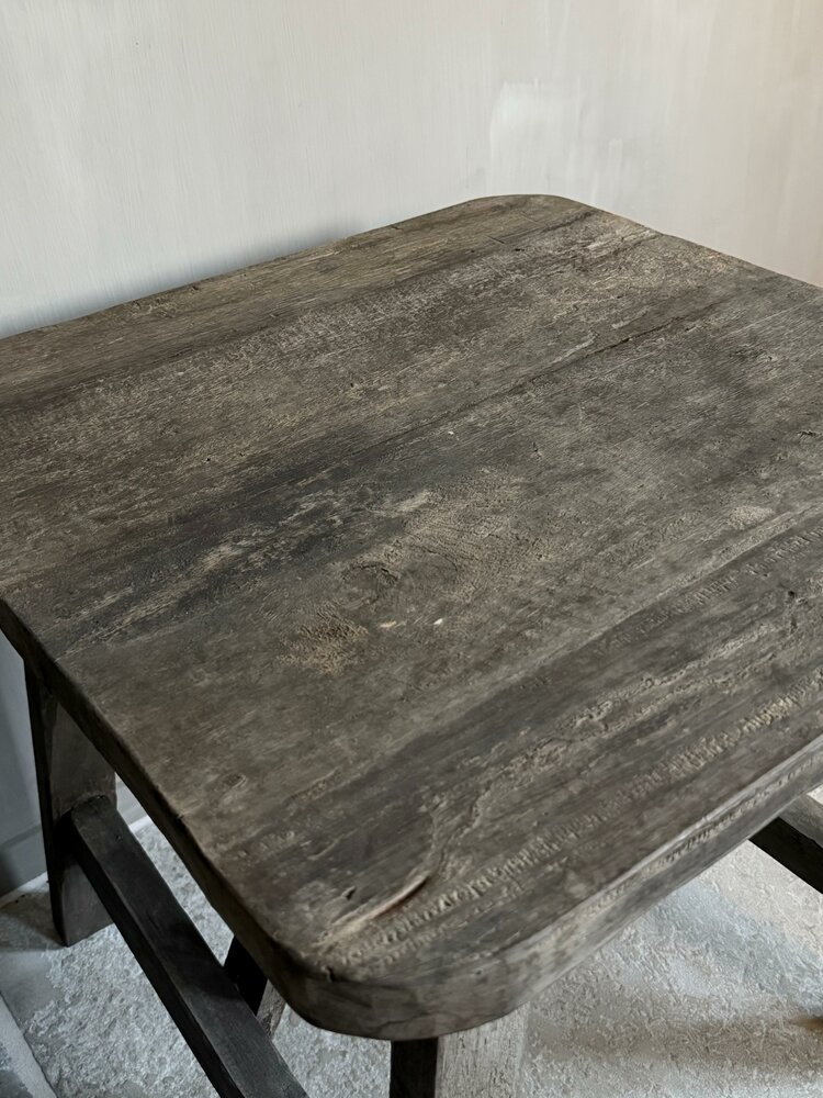 Hoge bijzettafel Old Barn| Bijzettafel oud hout