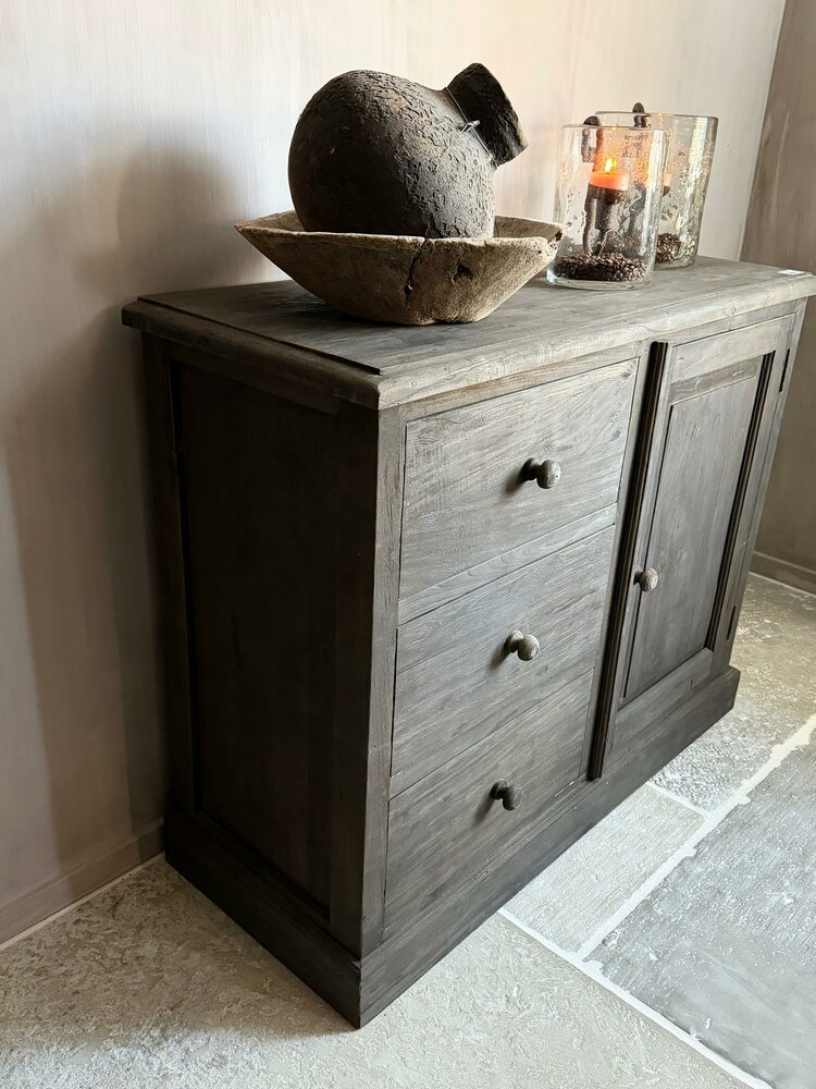 Dressoir Aura Peeperkorn | Kabinetje Aura Peeperkorn (afhalen)