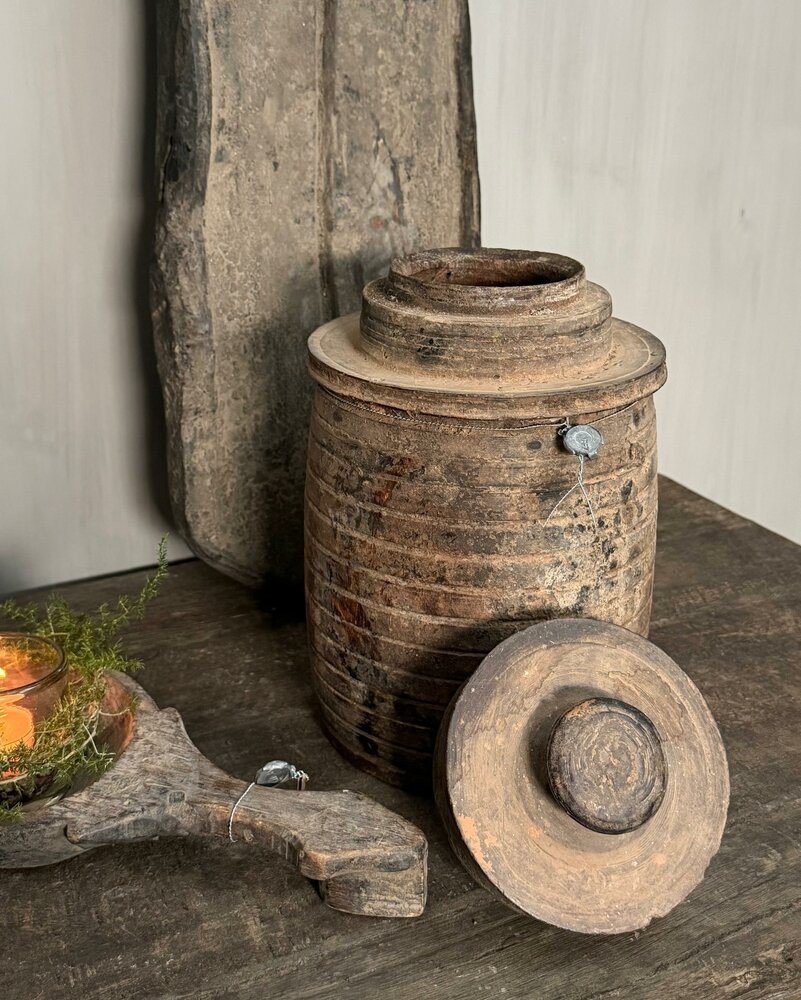 Nepalese kruik met deksel Hoffz  Ho1