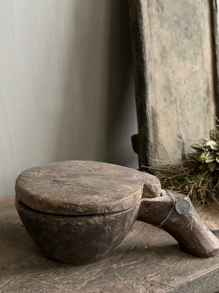 Unieke houten kom met deksel Hoffz M