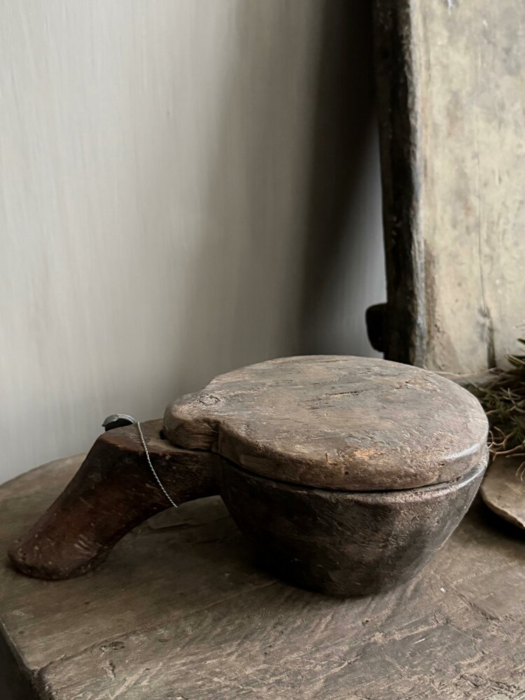 Unieke houten kom met deksel Hoffz M