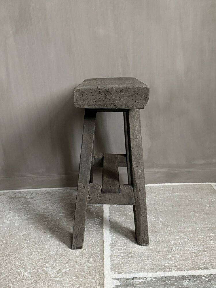 Oud houten kruk Old Barn 45cm D