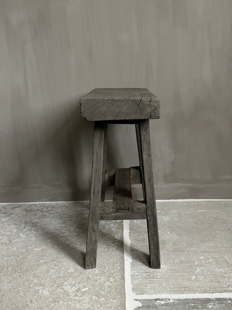Oud houten kruk Old Barn 45cm D