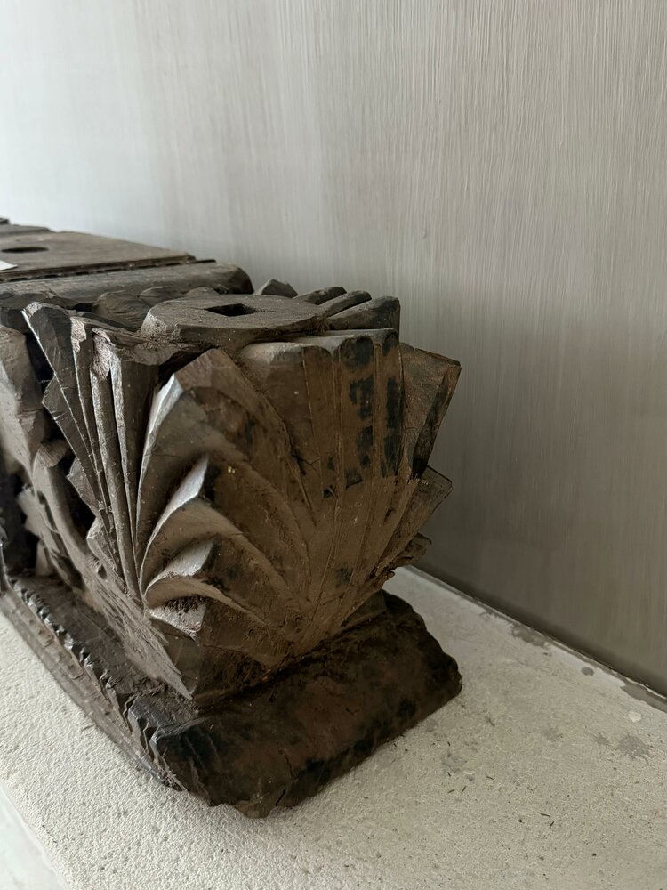 Ornament kandelaar snijwerk Aura Peeperkorn XL A