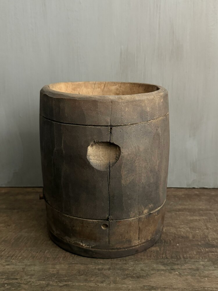 Oude houten pot Luksa