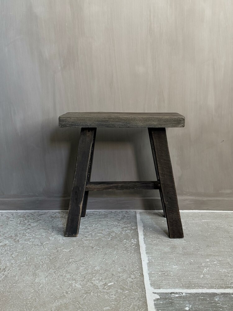 Oud houten kruk Old Barn 45cm B