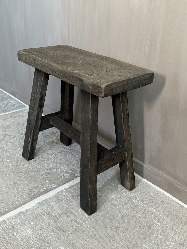 Oud houten kruk Old Barn 45cm B