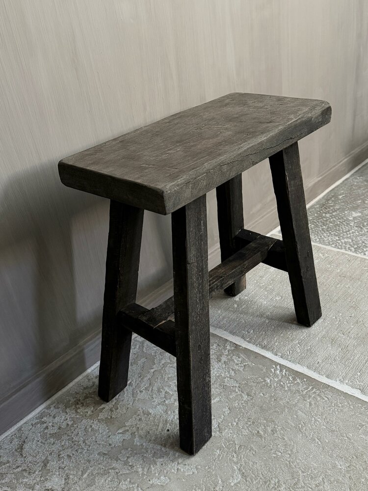 Oud houten kruk Old Barn 45cm B