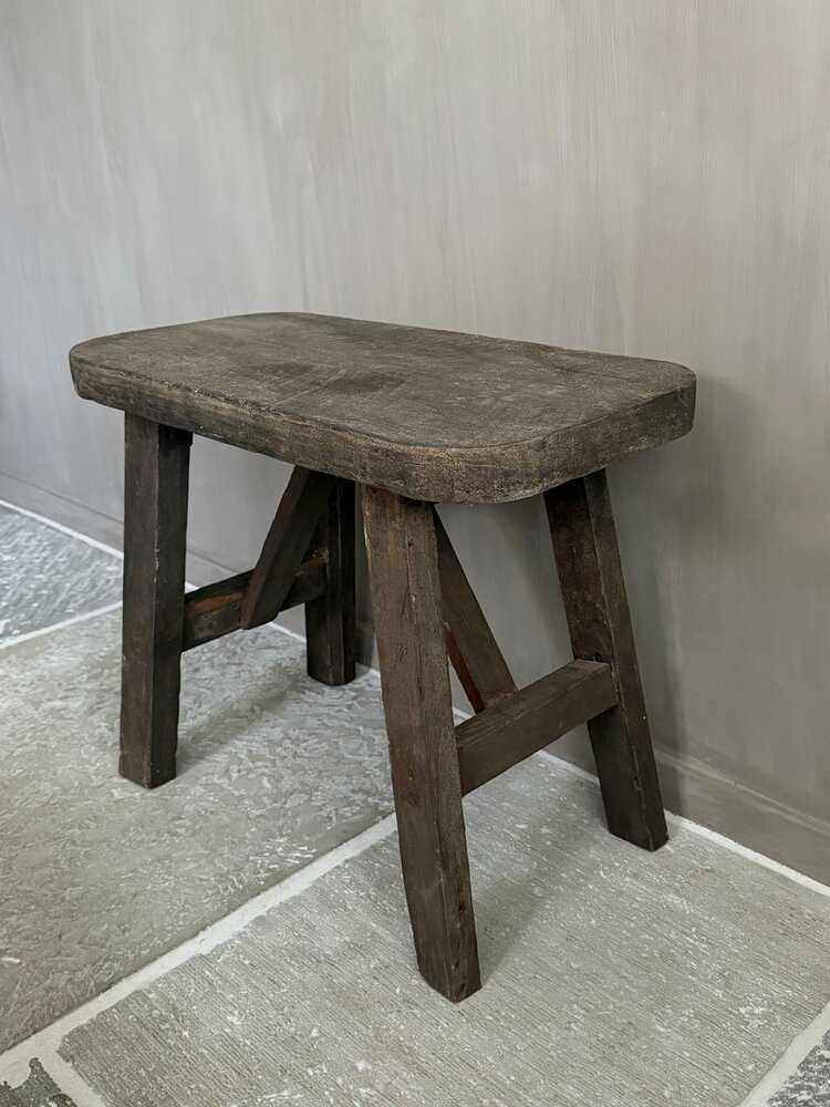 Kruk Old Barn / Bankje Old Barn C 60cm
