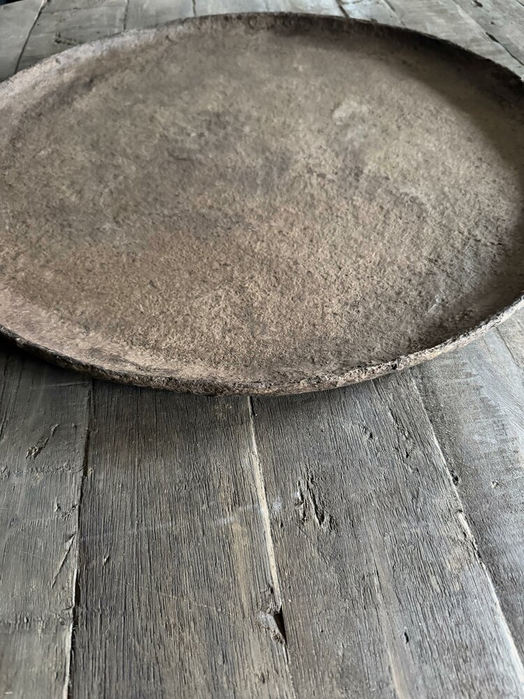 Grote schaal bruin bewerkt 60cm TrapaLiving