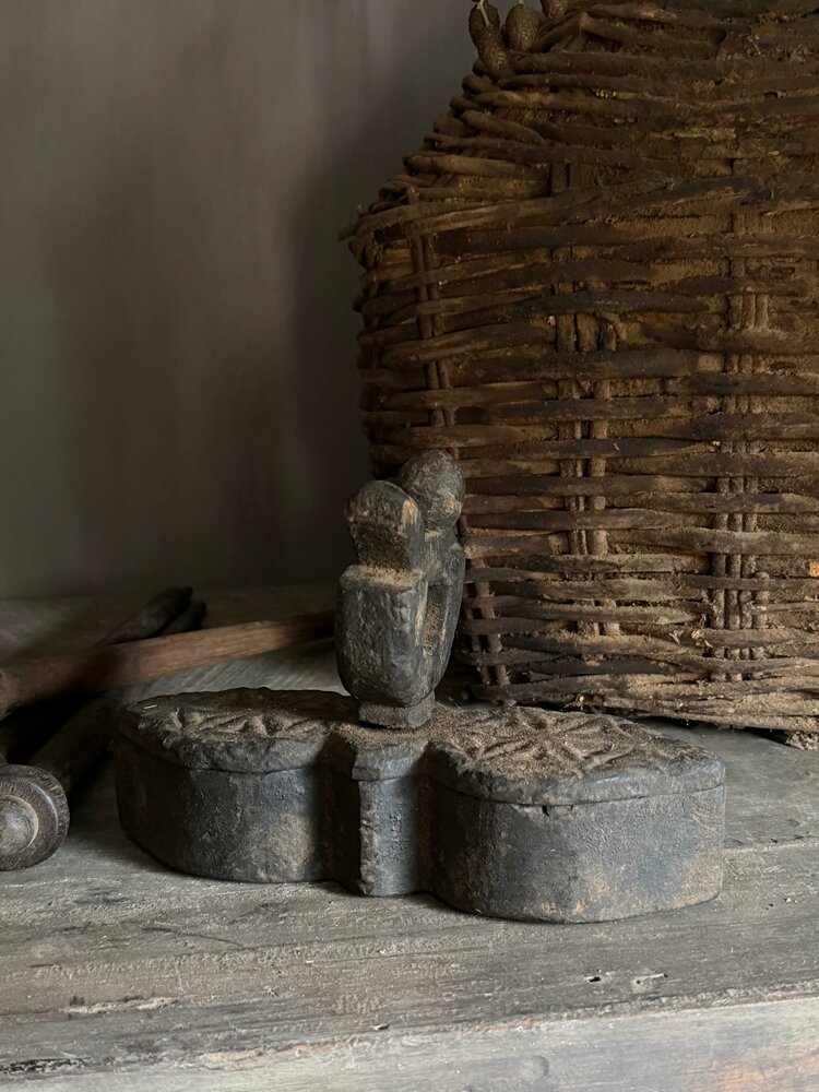 Antieke houten kruiden doos| oude spicebox S