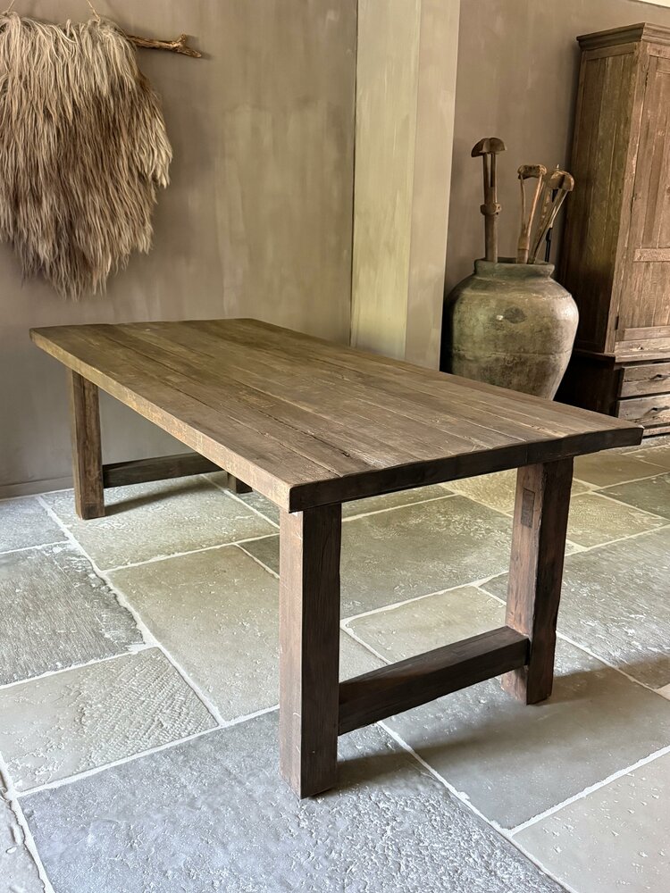 eettafel Diftwood met H poot