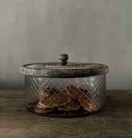 Koektrommel grey deksel, glazen koektrommel, geslepen glas