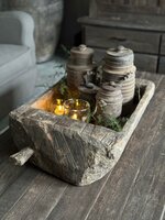 Oude houten bak met handvat| oude houten schaal met handvat