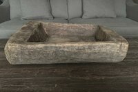 Oude houten bak met handvat| oude houten schaal met handvat