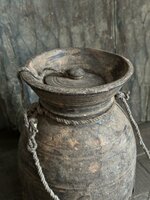 Oude houten kruik met deksel Z20