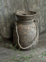 Oude houten kruik met deksel Z20