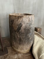 Unieke oude houten pot A Luksa