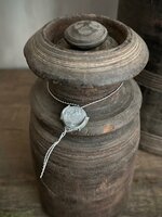 Hoffz houten kruik| Nepalese kruik Hoffz 11 (linker)