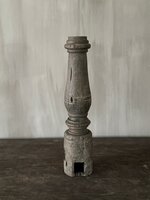 Oude houten baluster Z4 (rechter)