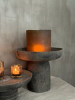 Hoge schaal op voet Candra