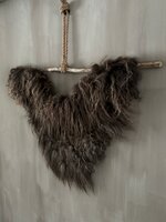Wandkraag | Schapenvacht aan stok bruin