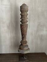 Ornament Putri op standaard 