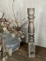 Oude houten baluster Z1