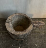 Houten vijzel met handvat Z2