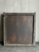 Oud luik met spiegel