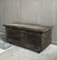 Bajot tafeltje | oud klein tafeltje net lade India (afhalen)