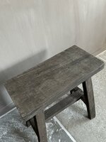 Oud houten kruk Old Barn 45cm A