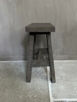 Oud houten kruk Old Barn 45cm C